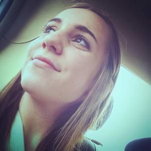 Meet your Posher, Alexis